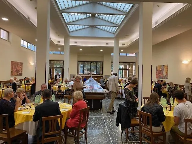 Casa La Salle - Vaticano 3*